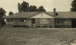 374 Kinmore 1955 bw