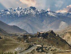 Jharkhot,_Lower_Mustang_Sky_1280